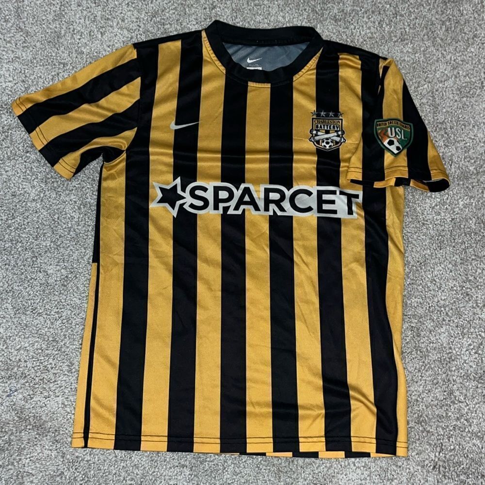 Nike Men’s Black and Gold Striped Soccer Jersey